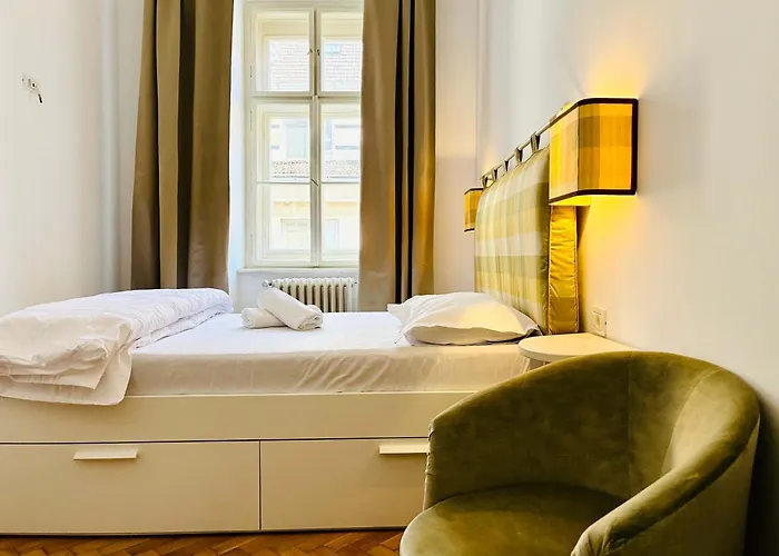 Joy Unirii 4 * 티미쇼아라