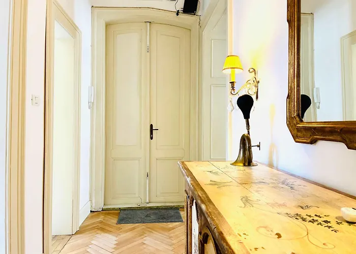 아파트 Joy Unirii 4